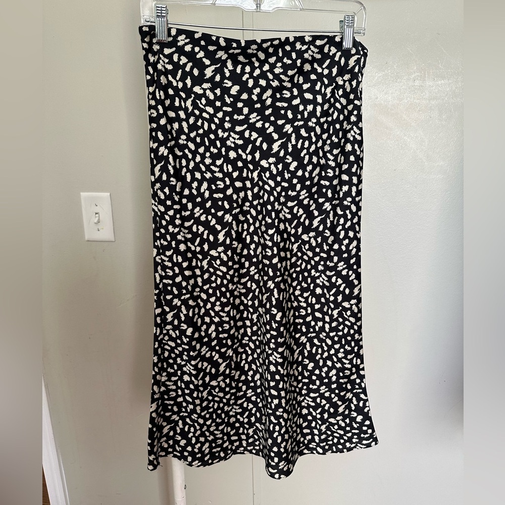 Hey You Black and White Dalmatian Print Silky Midi Skirt Size Medium HYBW-1006
